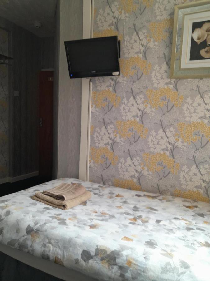 The Rutlands Bed & Breakfast Blackpool Exterior photo