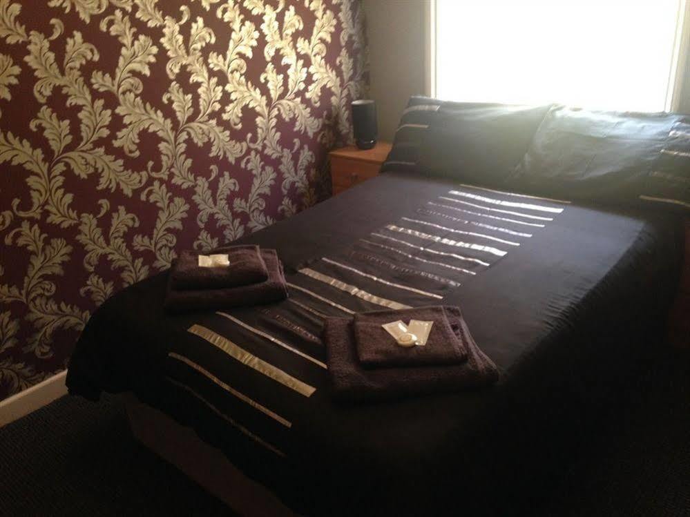 The Rutlands Bed & Breakfast Blackpool Exterior photo