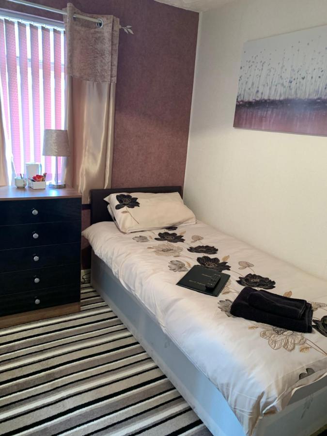 The Rutlands Bed & Breakfast Blackpool Exterior photo